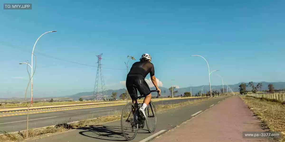 📺高清多机位,VR 沉浸体验!实时弹幕互动,不错过任何精彩!🎯